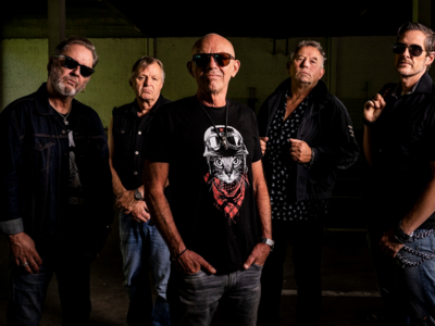 Extrabreit Image: Extrabreit